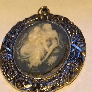 Classic Cream Cameo Pendant. OS
